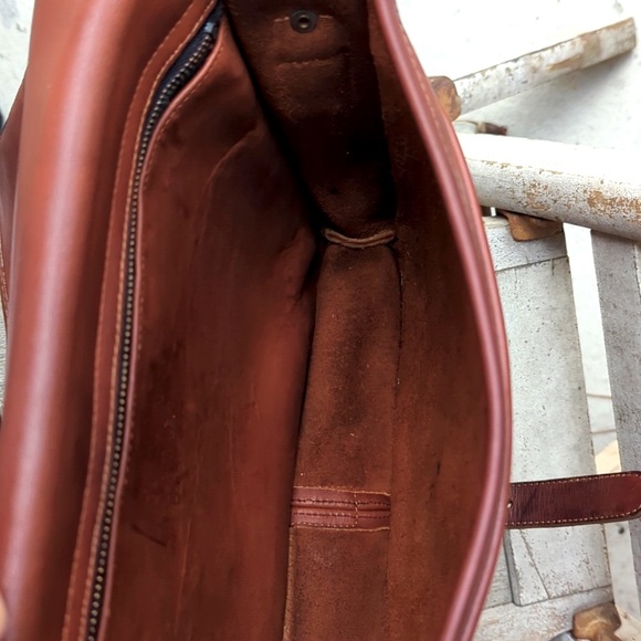 Vintage COACH 70's Saddle/ buckle Courier Large - Picture 11 of 17